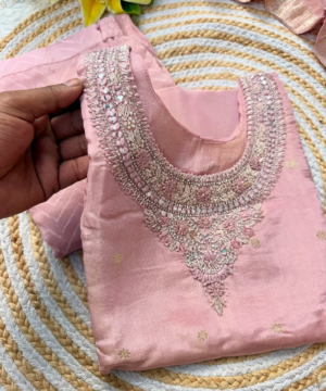 Irya Handcrafted Tissue Silk Kurta Set with Banarasi Dupatta – Rose Gold Elegance-3