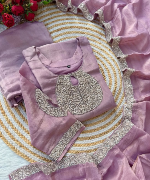 SHINE Shimmer Tissue Kurta Set with Handwork & Scallop Organza Dupatta-3