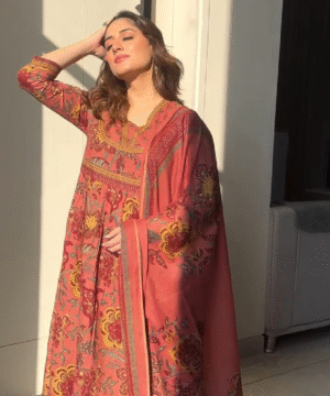 Elegant Flared Anarkali Cotton Kurta Set with Dupatta (8)