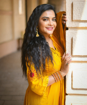 Elegant Mirror Work Embroidered Kurti Set with Dupatta – NF3833