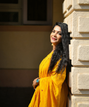 Elegant Mirror Work Embroidered Kurti Set with Dupatta – NF3833 (4)