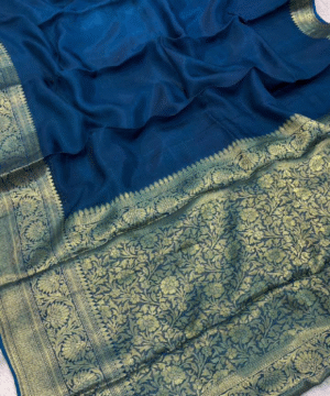 Royal Banarasi Plain Saree with Heavy Pallu in Hand-Dyed Jacquard Silk (3)